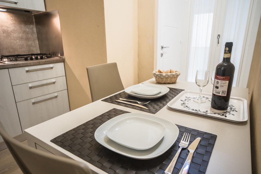 Apartments Lorenzo&Lorenzo ฟลอเรนซ์ ภายนอก รูปภาพ